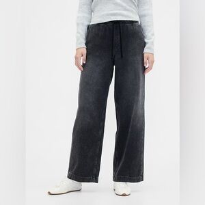GAP High Rise Pull-On Wide-Leg Jeans